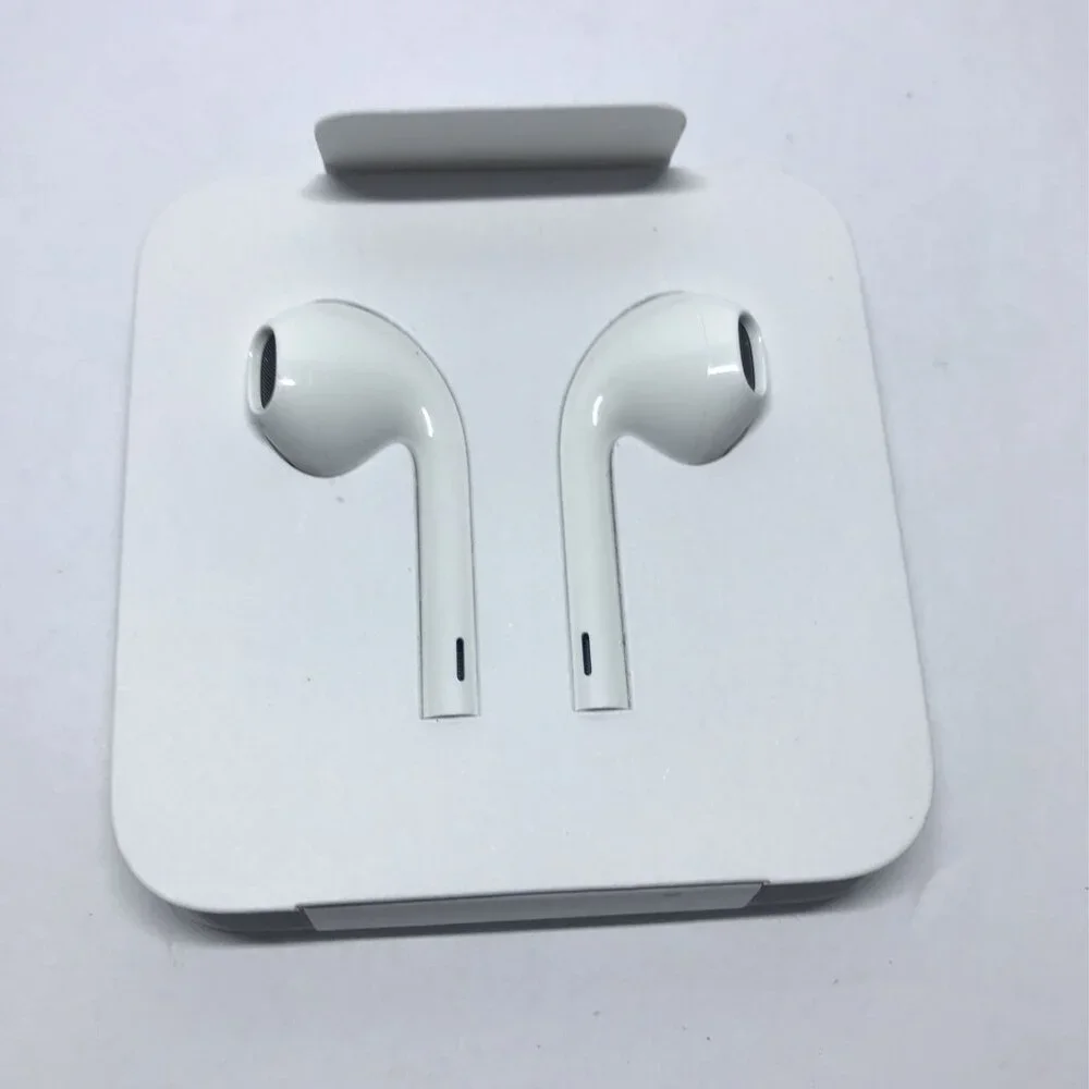 Original Apple EarPods A1472 3.5mm w/ Remote In Ear Canal Headset Headphones